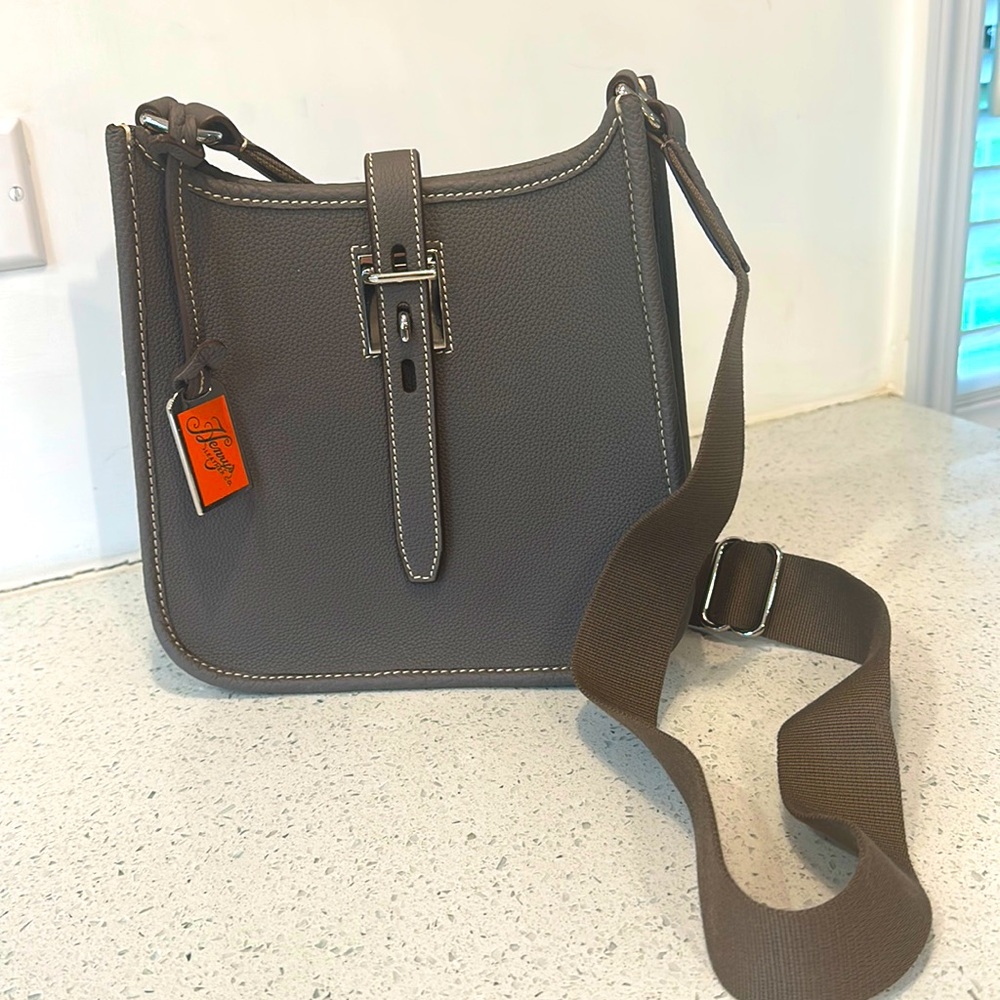 Never been used, tags still on, Henry crossbody bag, has Hermes vibe $350retail
